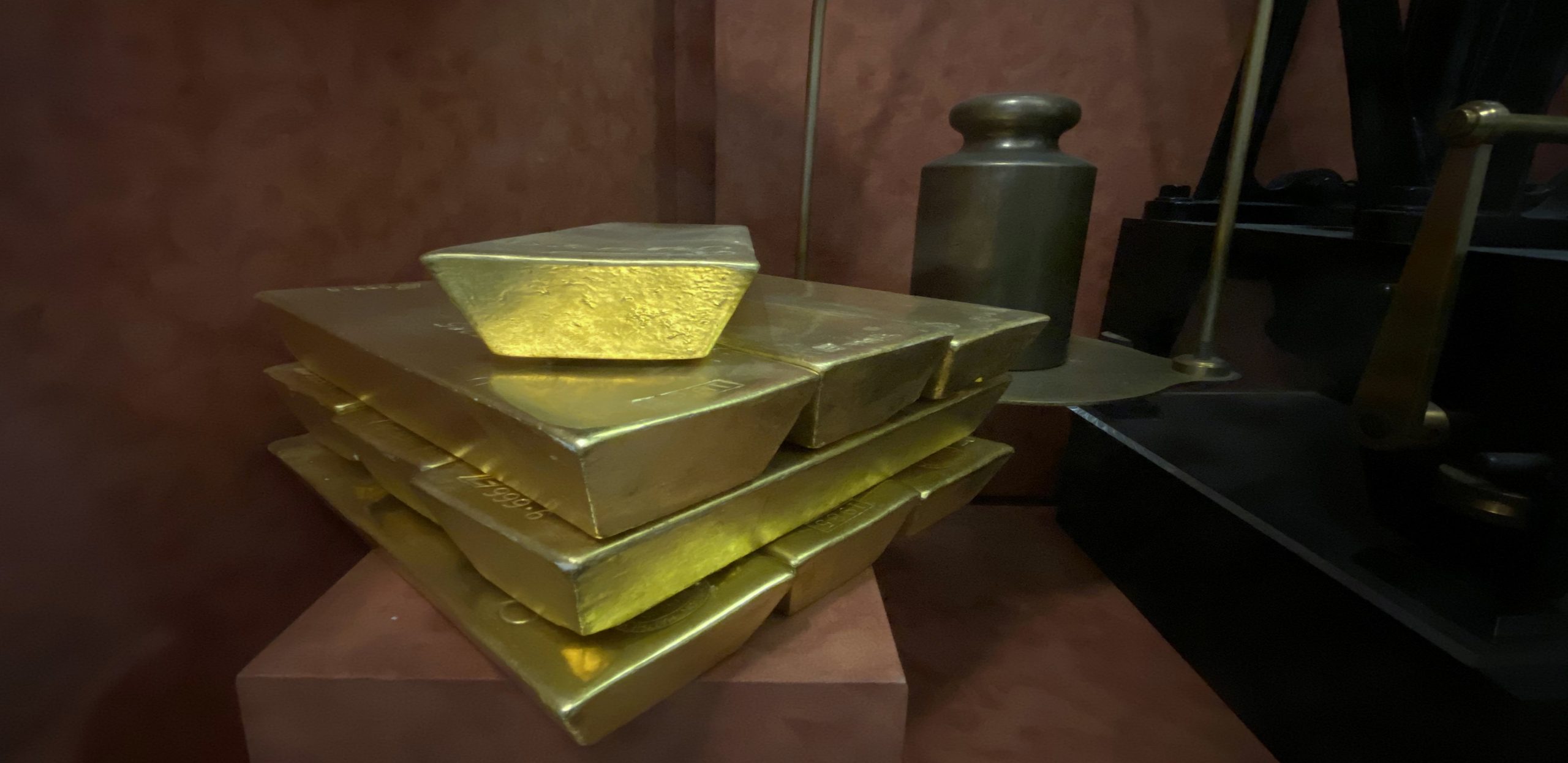 Goldpreis Steigt Buffett Investiert In Goldmarkt Goldreporter